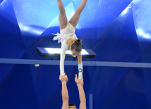 İdman gimnastikası və akrobatika üzrə Birgə Azərbaycan Birinciliyində ilk günün qalibləri mükafatlandırıldı. Bakı, Azərbaycan 3 dekabr 2015